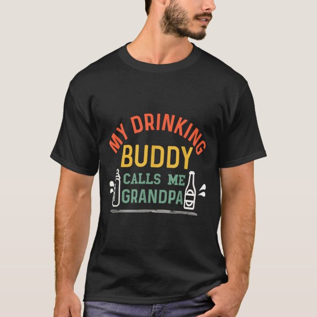 Camiseta Retro Pregnancy Announcement Grandpa My Drinking B (Frente)