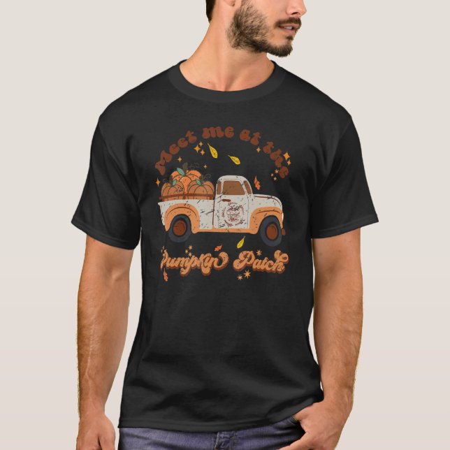 Camiseta Retro Pumpkin Truck Meet Me At Pumpkin Patch Fall  (Frente)