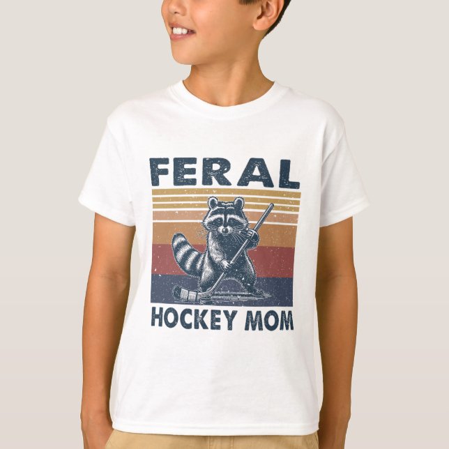 Camiseta Retro Raccoon Feral Hockey Mom Hockey Player Trash (Frente)