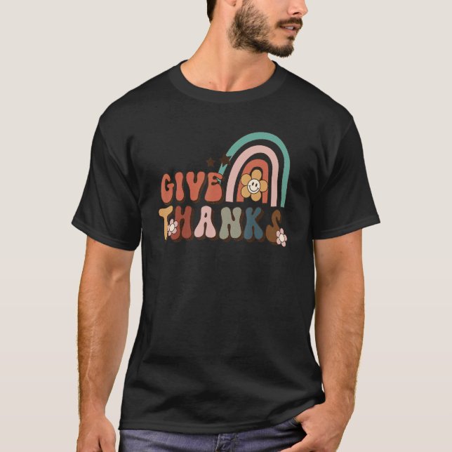 Camiseta Retro Rainbow Dá Aos Obrigados Uma Queda Feliz Que (Frente)