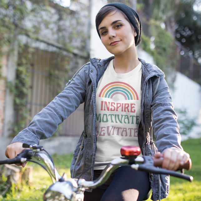 Camiseta Retro Rainbow Inspire, Motivate, Levitate Cote (Criador carregado)