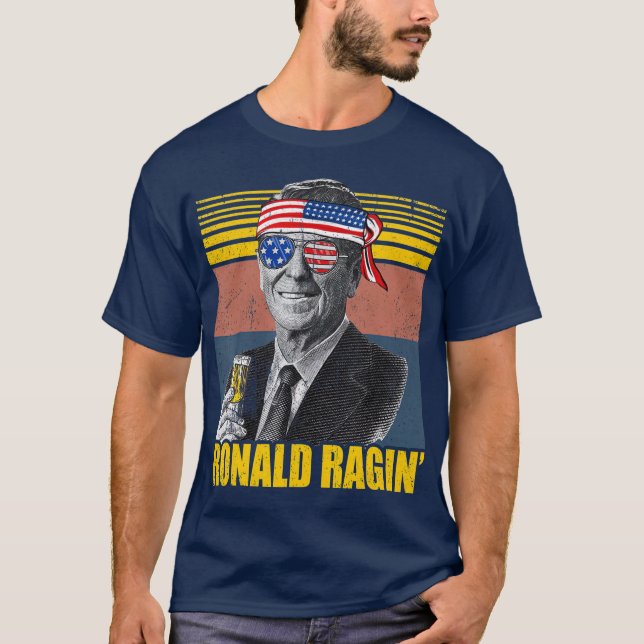 Camiseta Retro Ronald Ragin Reagan Engraçado 4 de julho Equ (Frente)