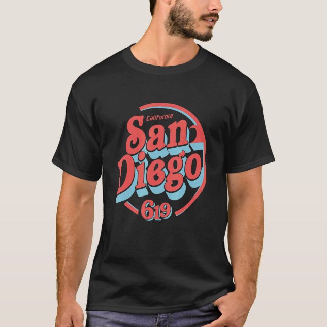 Camiseta Retro San Diego California 619 Typography (Frente)
