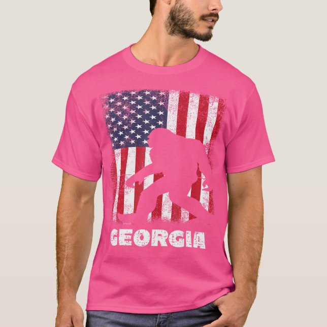 Camiseta Retro Sasquatch Georgia Flag Usa Bigfoot Hiking Ca (Frente)