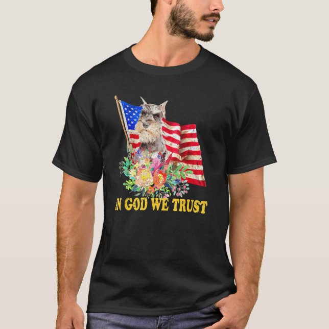 Camiseta Retro Schnauzer Us Flag In God We Trust July 4th U (Frente)