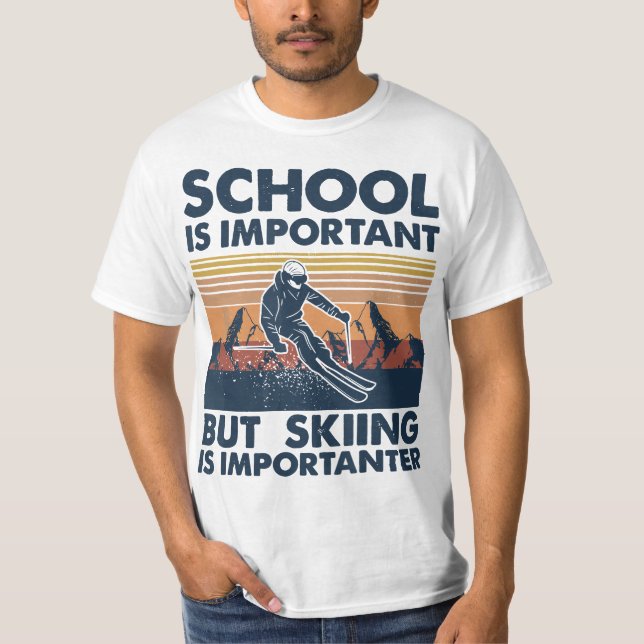 Camiseta Retro SKiing School Is Important But Skiing Is Imp (Frente)