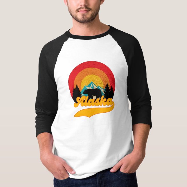 Camiseta Retro Sunset Alaska Juneau Bear Mountain Wild AK (Frente)