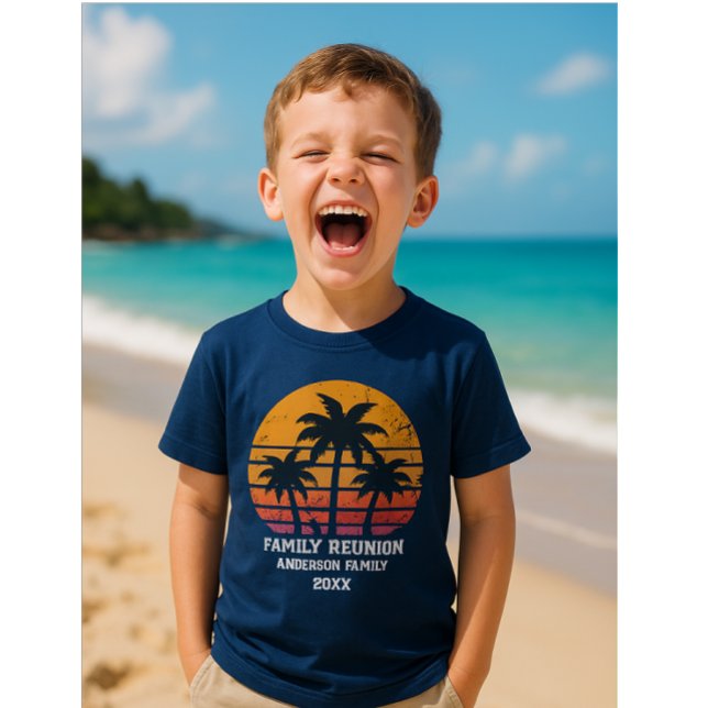 Camiseta Retro Sunset Family reunion matching summer  (Criador carregado)