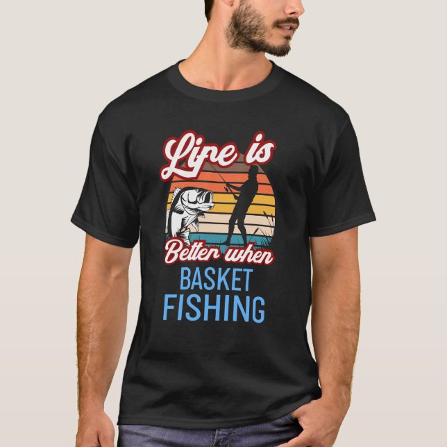 Camiseta Retro Sunset Fishing  When Basket Fishing (Frente)