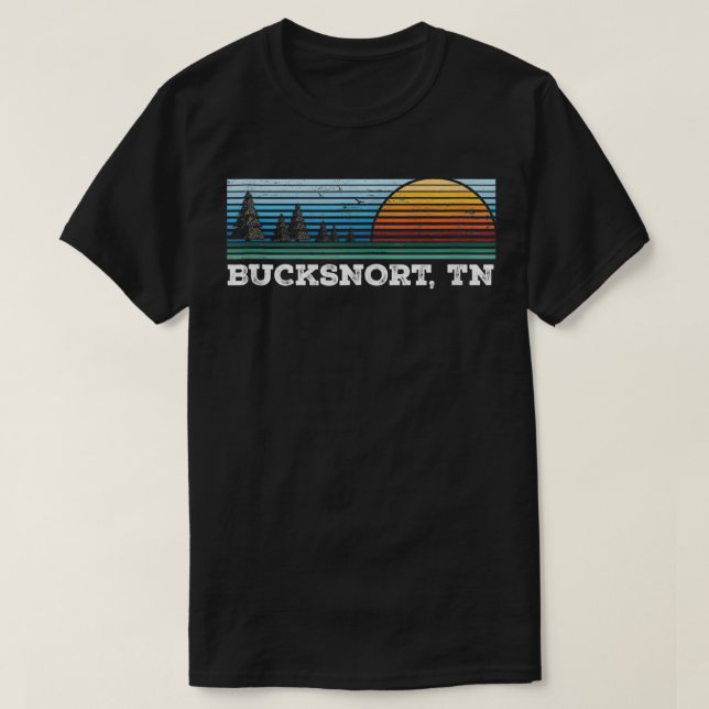 Camiseta Retro Sunset Stripes Bucksnort Tennessee (Frente do Design)