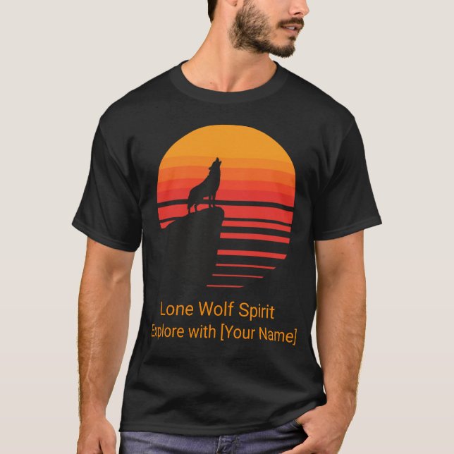 Camiseta Retro Sunset Wolf Howling Personalized (Frente)