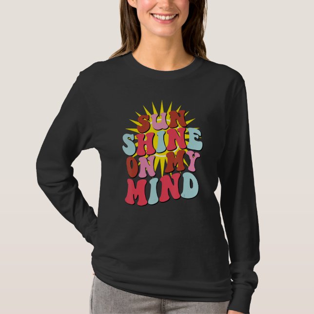 Camiseta Retro Sunshine On My Mind Groovy Summer (Frente)