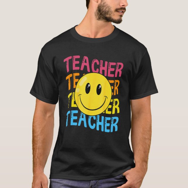 Camiseta Retro Teacher Inspirational Colorful Elementary Sc (Frente)