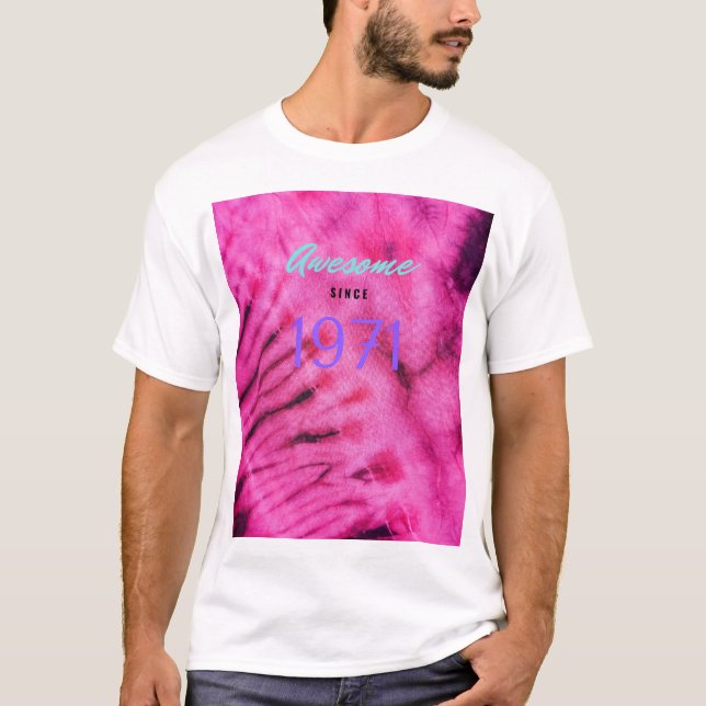 Camiseta Retro Tye Dye "Incrível Desde 1971" (Frente)