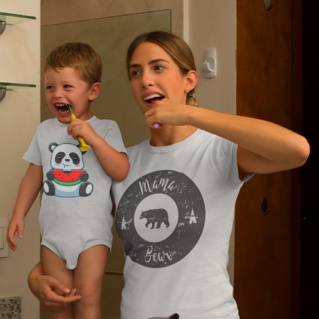 Camiseta Retro Urso Mamãe Dia das Mães  (Criador carregado)