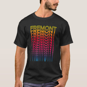 Camiseta Retro Usa Colorful City Nostalgic Fremont