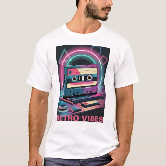 Camiseta Retro Vibes: Neon Cassette T-Shirt (Frente)