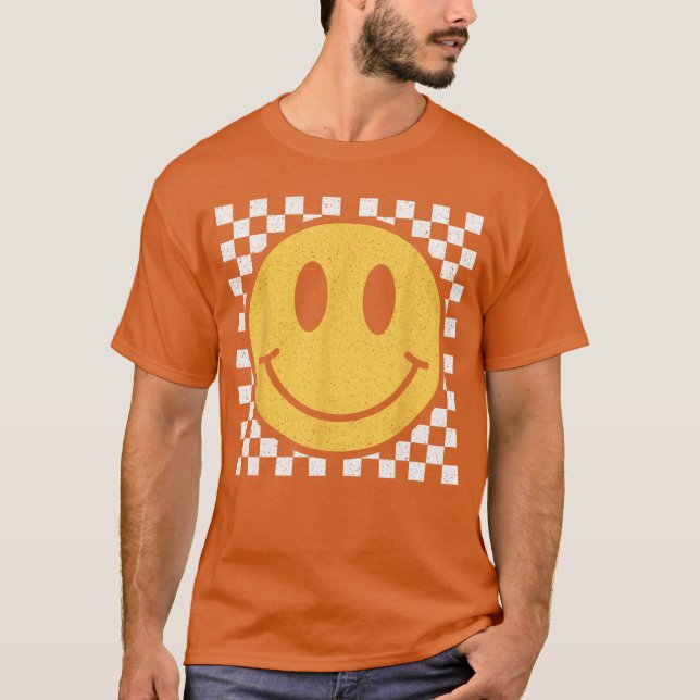 Camiseta Retro Yellow Happy Face Checkered Pattern Smile Fa (Frente)