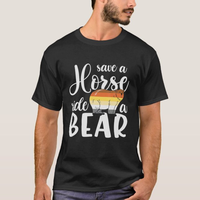 Camiseta Retroceder Salve Um Cavalo Um Urso LGBT - Gay Engr (Frente)