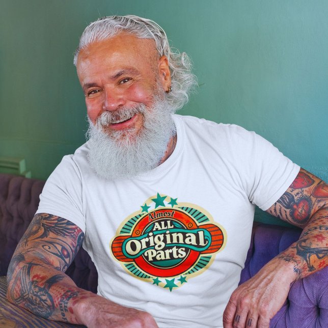 Camiseta Retrorna quase todas as peças originais personaliz (Criador carregado)