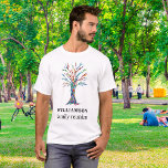 Camiseta Reunião Familiar Personalizada de Árvore da Famíli<br><div class="desc">Comemore sua reunião familiar com esta camiseta na moda. É decorada com uma árvore genealógica colorida e é facilmente personalizável com o nome da sua família. Use a opção Personalizar Mais para alterar o tamanho, o estilo ou a cor do texto. Porque nós criamos a nossa trabalho de arte, você...</div>