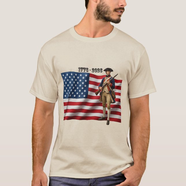 Camiseta Revolutionary War Soldier & American Flag 250 URM (Frente)
