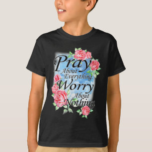 Camiseta Reze Sobre Tudo Versículo Bíblico Cristão Floral