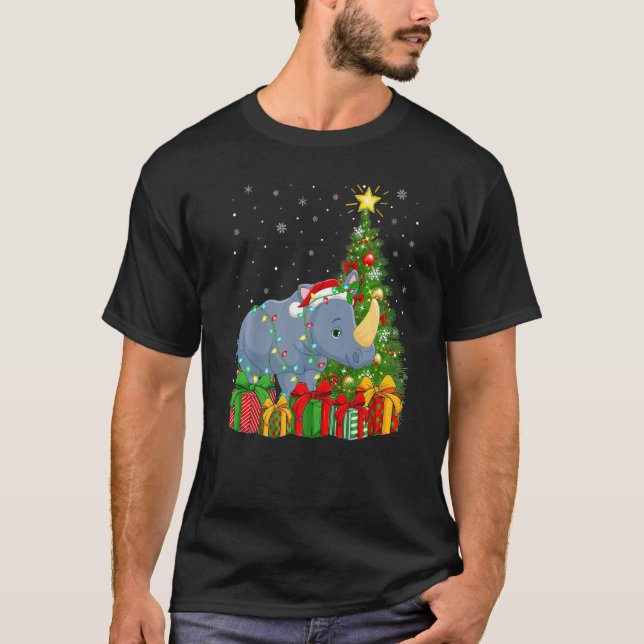 Camiseta Rhino  Xmas Holiday Santa Rhino Christmas Tree (Frente)