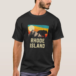 Camiseta Rhode Island Nature Wild Bear Retro Sunset Hiking