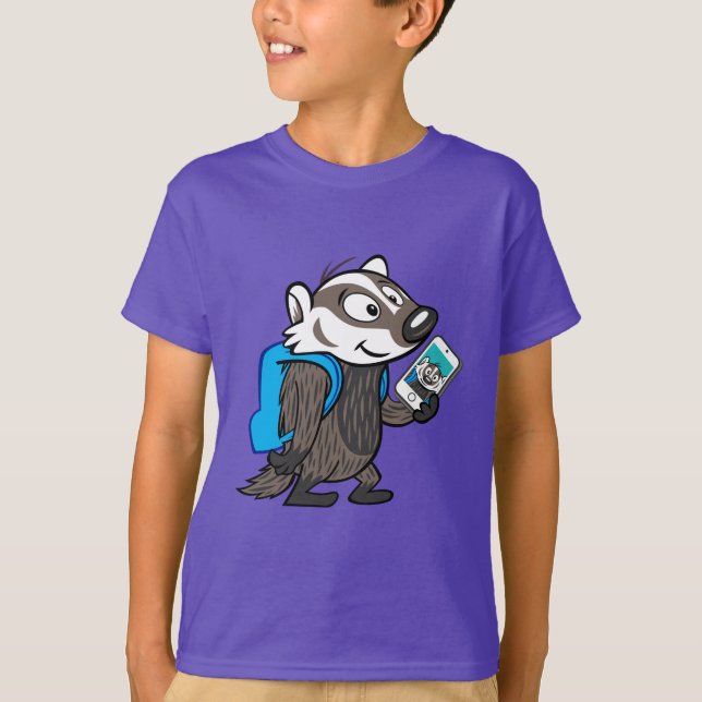 Camiseta Ricky Raccoon | Boomer Badger Selfie (Frente)
