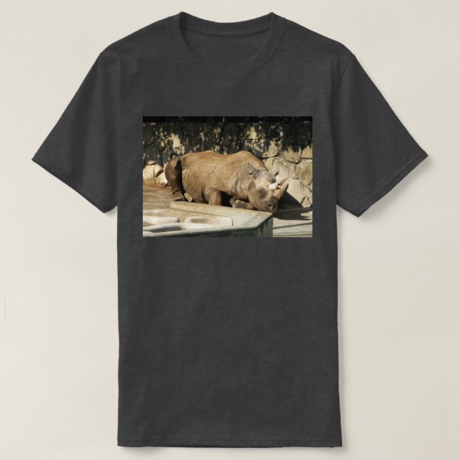 Camiseta Rinoceronte Adormecido (Frente do Design)