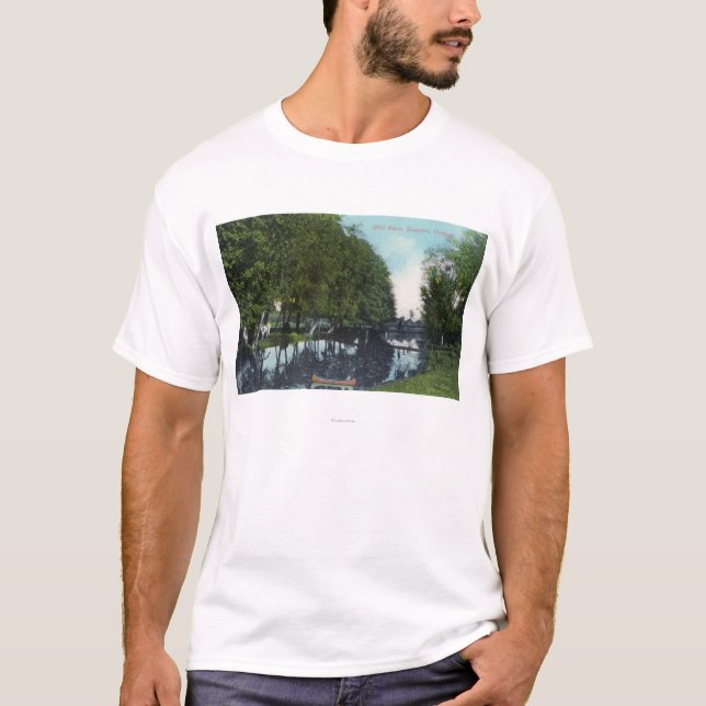 Camiseta Rio cénico com canoa SceneEugene, OU (Frente)