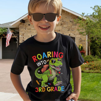Camiseta Roaring into 3rd Grade Dinosaur – Fun Back School