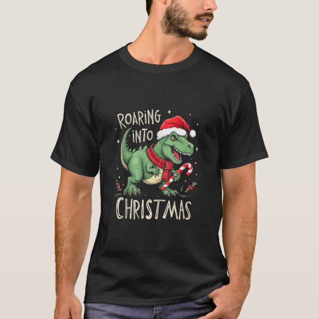 Camiseta Roaring into Christmas T Rex Santa Hat Candy Cane  (Frente)