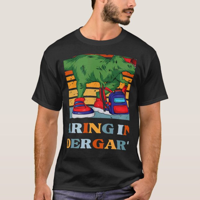 Camiseta Roaring into Kindergarten Dinosaur Rex Back to Sch (Frente)