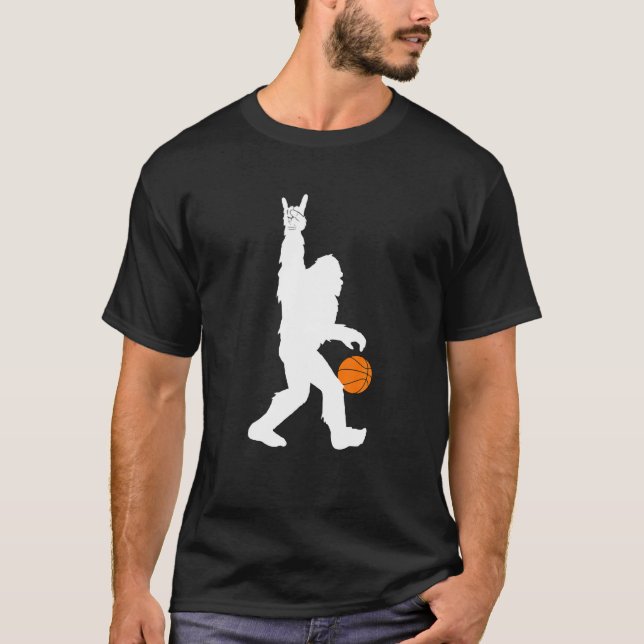 Camiseta Rocha De Pé-Grande Funerária De Basquete Engraçado (Frente)