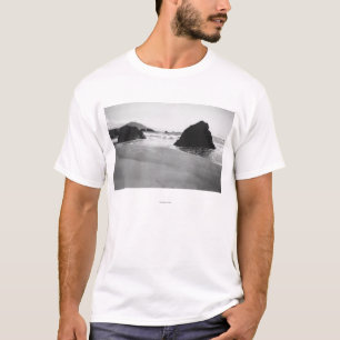 Camiseta Rochas ao longo da praia no porto Orford, Oregon