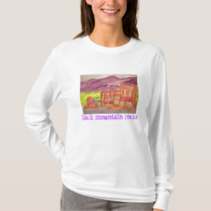 Camiseta rochas pretas da montanha