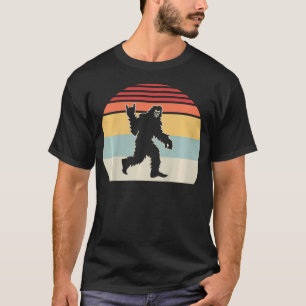 Camiseta Rock On Pé Grande Sasquatch Retro Vintage