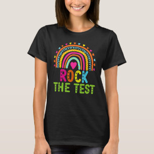 Camiseta Rock The Test Day Teacher Testing Day Rainbow