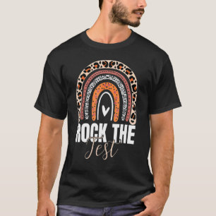 Camiseta Rock The Test Day Teacher Testing Day Rainbow