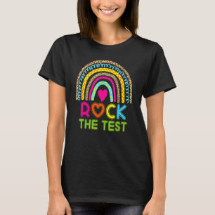 Camiseta Rock The Test Teacher Day Testing Day Rainbow