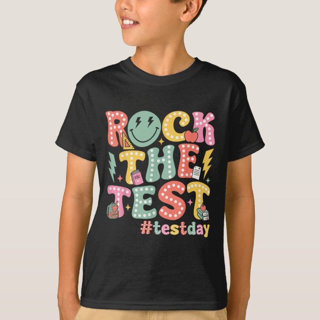 Camiseta Rock The Test Testing Day Retro Motivational Teach (Frente)