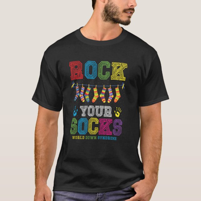Camiseta Rock Your Socks World Down Syndrome Awareness Day  (Frente)