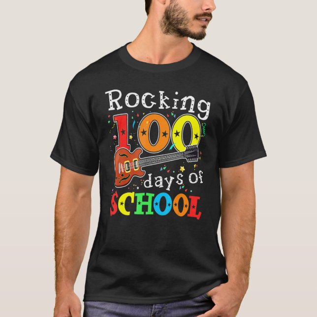 Camiseta Rocking 100 Days Of School Happy 100th Day Of Scho (Frente)