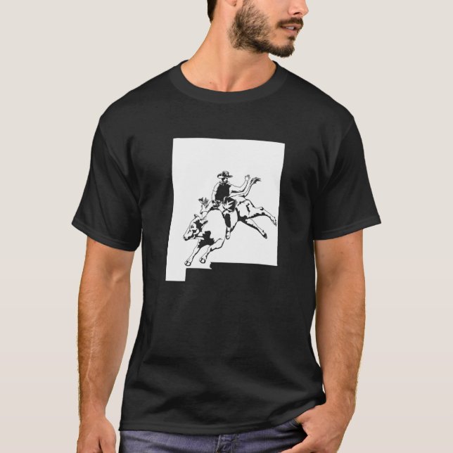 Camiseta Rodeo Cow Rider Touro Andando Cowboy Novo México (Frente)