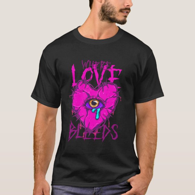 Camiseta Romance Sombrio Onde o Amor Sangra (Frente)
