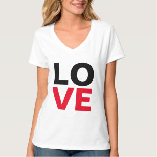 Camiseta Romance Único do Amor com Fundo Vermelho