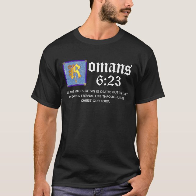 Camiseta Romanos 6 23 Letra Iluminada Dourada Verso Bíblia (Frente)