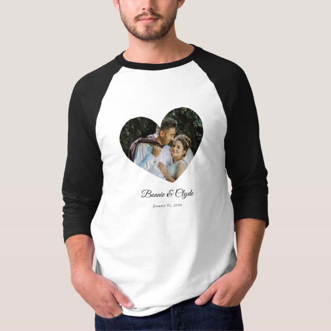 Camiseta Romantic Heart Couple Name Date Personalized (Frente)